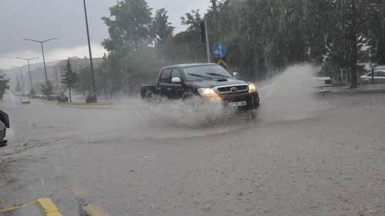 Meteorolojiden Doğu'da kuvvetli yağış uyarısı