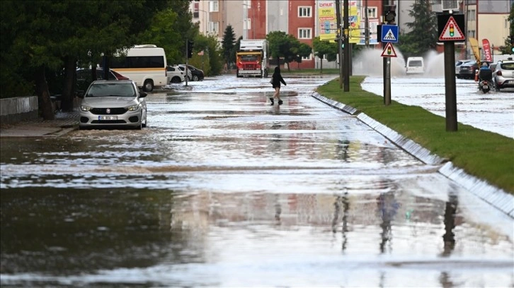 Meteoroloji'den Edirne ve Kırklareli için kuvvetli yağış uyarısı