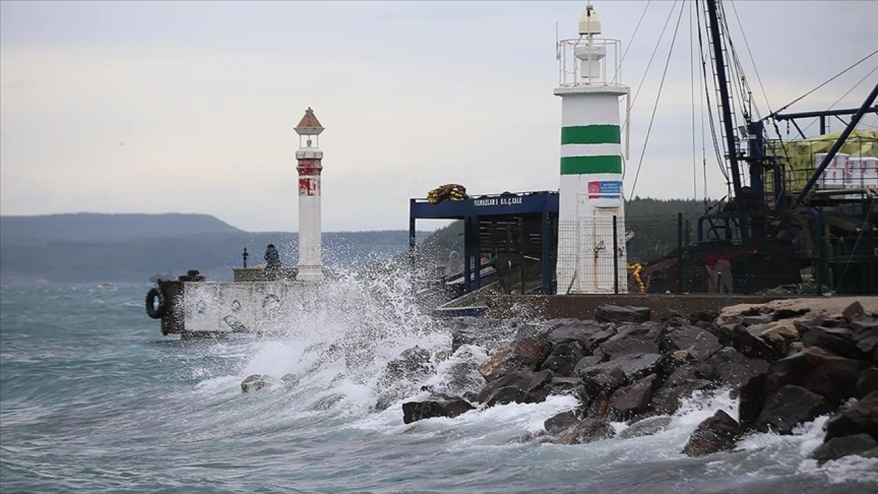 Meteorolojiden Marmara için kuvvetli rüzgar, fırtına ve yağış uyarısı