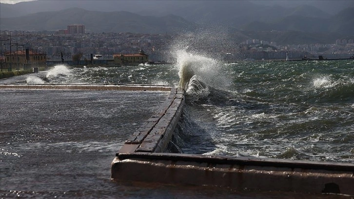 Meteorolojiden Orta ve Güney Ege'de fırtına uyarısı