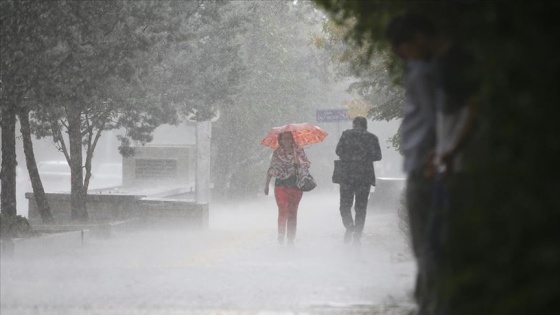 Meteorolojiden 'sağanak ve gök gürültülü sağanak' uyarısı