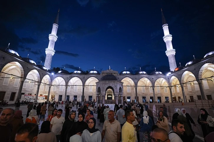 Mevlit Kandili dualar ve salavatlarla idrak edildi