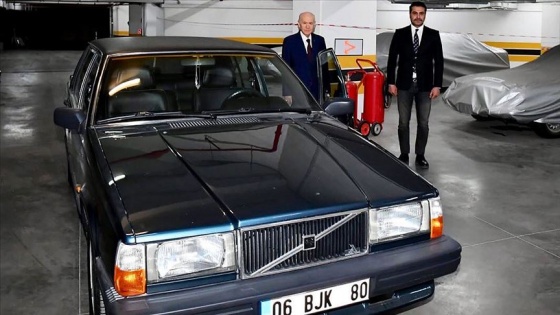 MHP Genel Başkanı Bahçeli 'BJK' plakalı aracını hediye etti