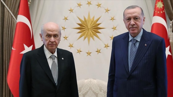 MHP Genel Başkanı Bahçeli'den Cumhurbaşkanı Erdoğan'a tebrik