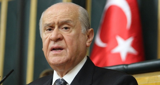 MHP Lideri Bahçeli, Türkeş’in kabrini ziyaret etti