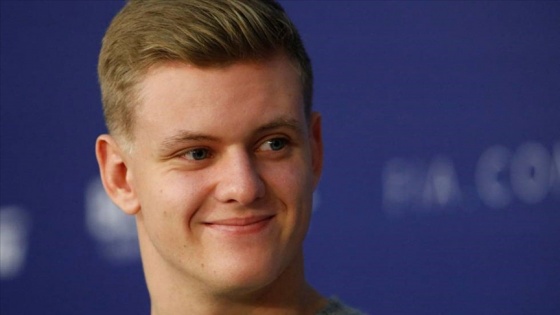 Mick Schumacher Formula 2'de şampiyon oldu