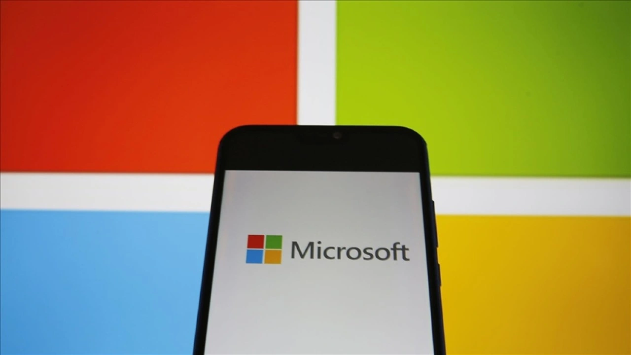 Microsoft, 2025'te yapay zeka destekli veri merkezleri için 80 milyar dolar harcamayı planlıyor