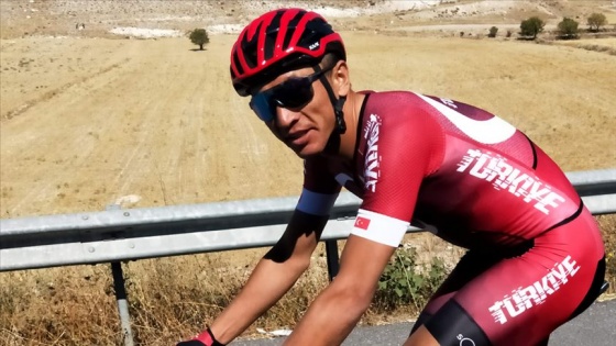 Milli bisikletçi Ahmet Örken: Üç büyük turda yarışmayı çok istiyorum