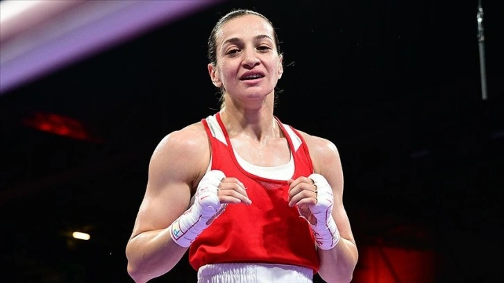 Milli boksör Buse Naz Çakıroğlu, Paris 2024'te madalyayı garantiledi