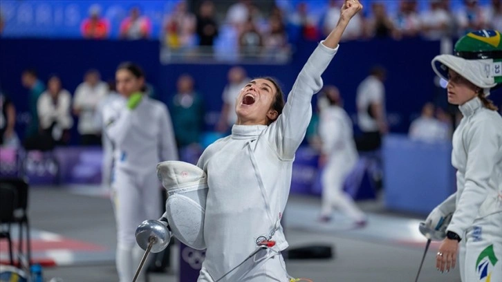 Modern pentatlon branşında milli sporcu İlke Özyüksel Mihrioğlu Paris'te finale kaldı