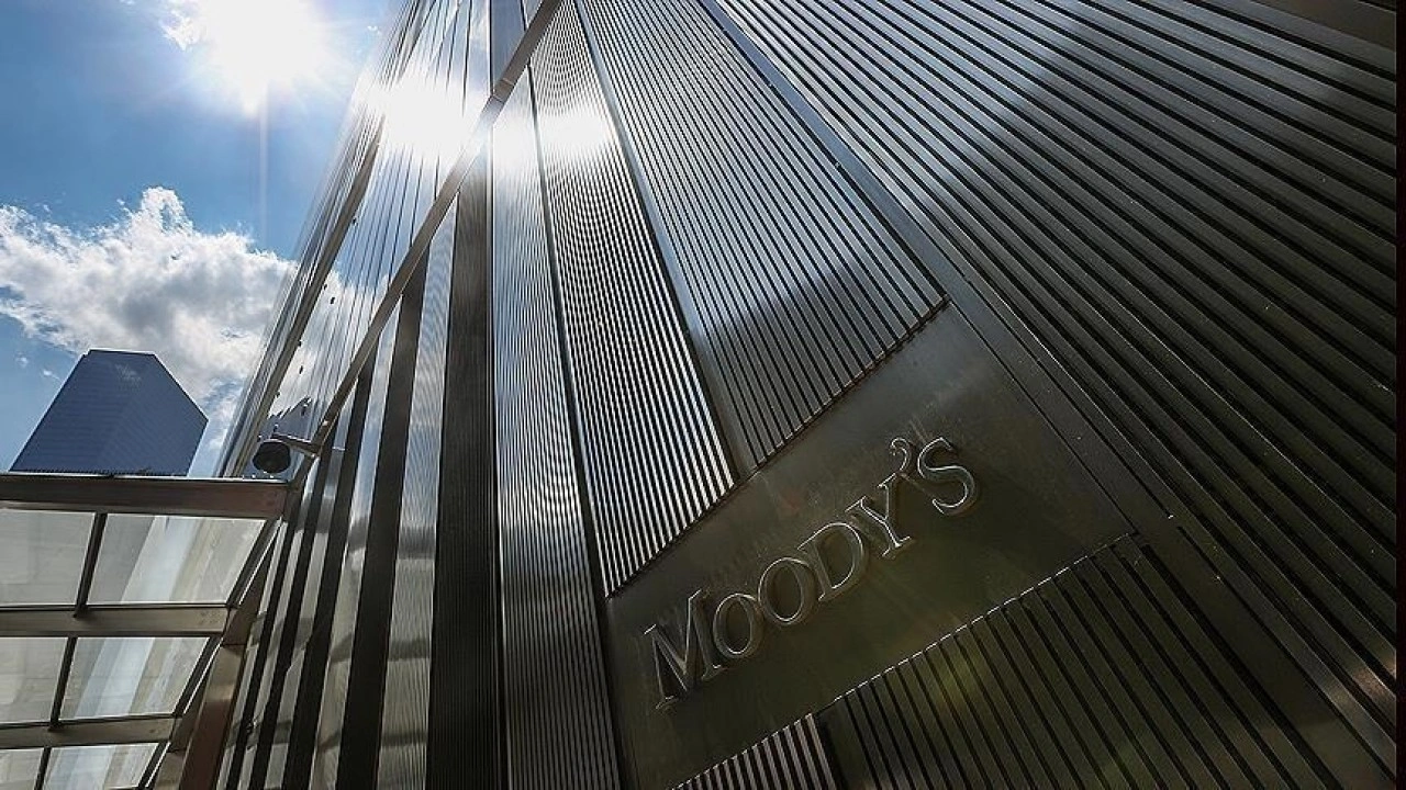 Moody's Fransa'nın kredi notu görünümünü negatife çevirdi