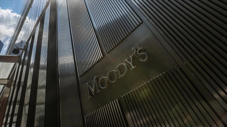 Moody's, İtalya'nın kredi notu görünümünü negatife çevirdi