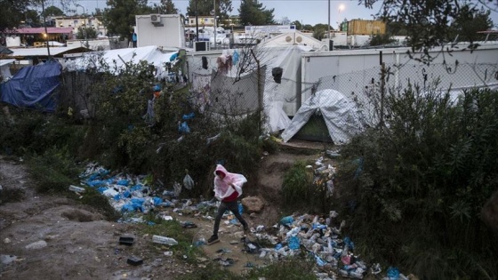 Moria'da binlerce düzensiz göçmen zor koşullarda yaşam mücadelesi veriyor