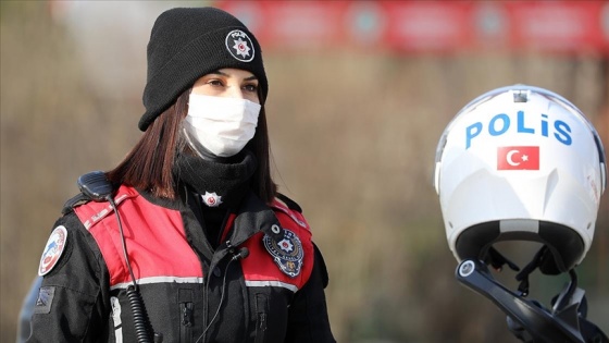 Motosiklet tutkusunun peşinden giden &#039;Yunus polisi Afife&#039; çocukluk hayalini gerçekleştirdi