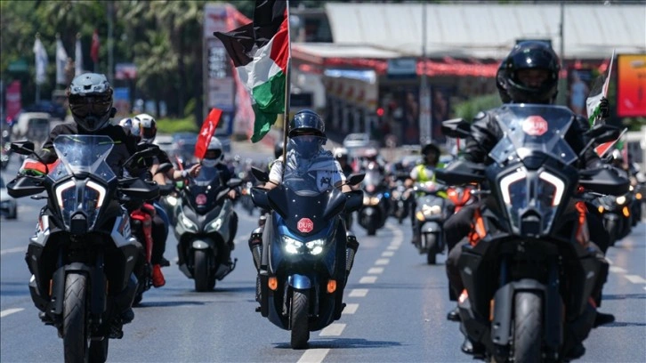 Motosikletlilerden İsrail'in İstanbul Başkonsolosluğu önünde 
