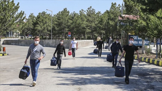 MSB terhis edilen Mehmetçiklerin evlerine intikaline ilişkin detayları paylaştı