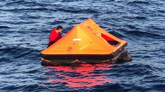 Muğla'da Türk kara sularına itilen yabancı uyruklu 11 kişi kurtarıldı