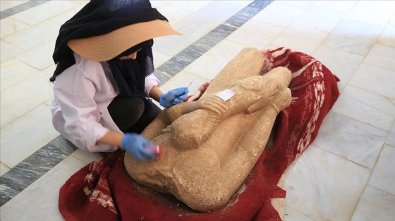 Muğla'daki Euromos Antik Kenti'nde 2 bin 500 yıllık heykeller ve yazıt bulundu