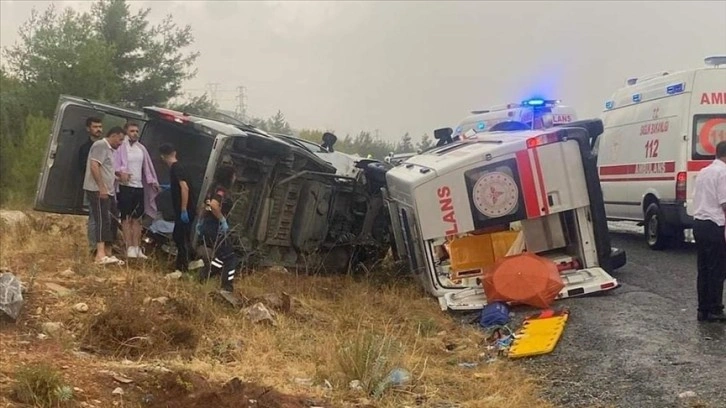 Muğla'da iki trafik kazasında 1 kişi öldü, 14 kişi yaralandı