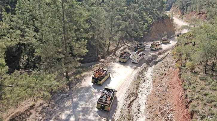 Muğla'da jeep safari turlarında yoğunluk yaşanıyor