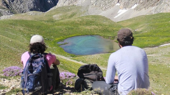 Munzur Dağları, yaylaları ve buzul gölleriyle doğaseverleri cezbediyor