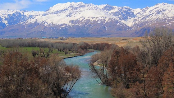 Munzur Vadisi ilkbaharda bir başka güzel