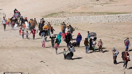 Musul'da iki günde 3 binden fazla sivil evlerini terk etti