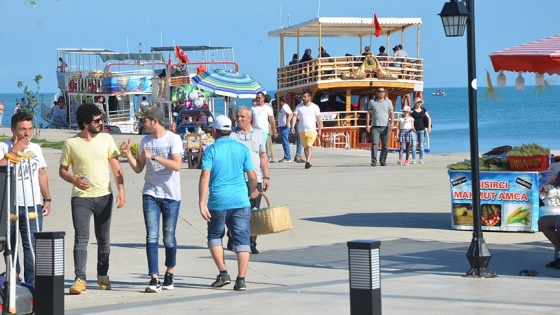 'Mutlu Şehir' bayramda nüfusunun 5 katı turist ağırladı