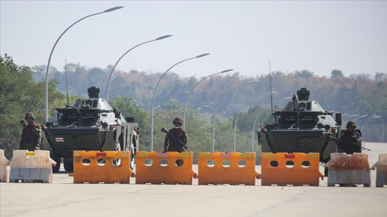 Myanmar askeri yönetimi, uluslararası kanallara erişim sağlayan uydu alıcılarını yasakladı