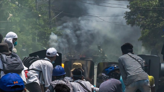 Myanmar&#039;da ordunun darbe karşıtlarına silahlı müdahalesi sonucu ölenlerin sayısı 840&#039;a çık