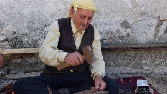 Nalbanta kızıp eline aldığı çekici 60 yıldır bırakmadı