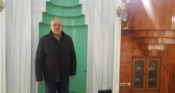 Namaz kılarken kalp krizi geçiren adamı cami imamı kurtardı