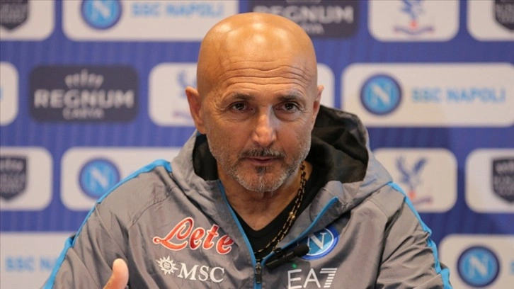 Napoli'yi 33 yıl aradan sonra şampiyonluğa ulaştıran Spalletti takımdan ayrılıyor