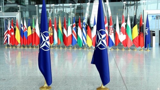 NATO, Irak'taki eğitim misyonunun faaliyetlerini askıya aldı