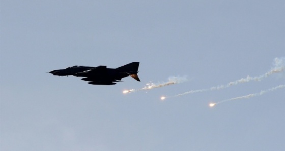 NATO, Estonya hava sahası yakınlarındaki Rus jetlerini durdurdu!