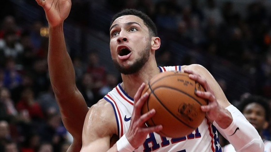 NBA'de 76ers forması giyen Simmons sakatlandı