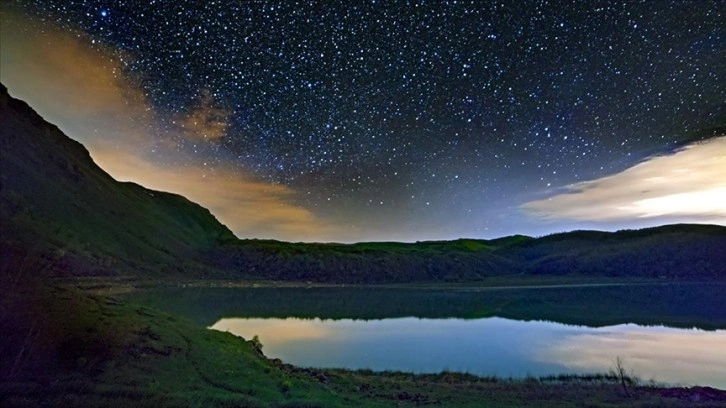 Nemrut Krater Gölü gece görüntülendi