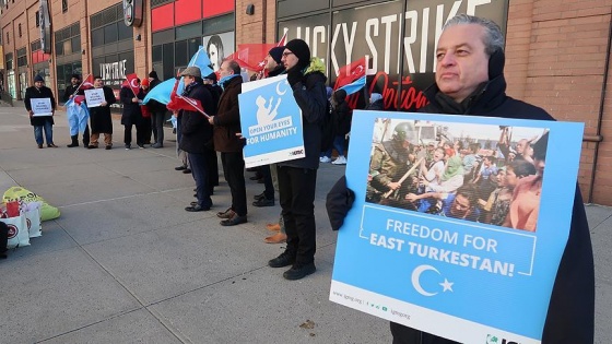 New York'ta Çin yönetiminin Doğu Türkistan'daki baskıcı politikaları protesto edildi