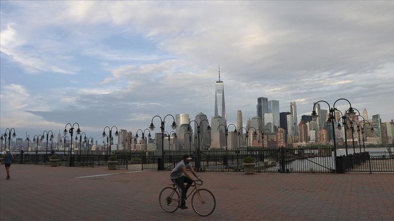 New York'ta Kovid-19 nedeniyle okulların açılması ikinci kez ertelendi