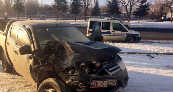 Niğde’de trafik kazası: 1’i polis 5 yaralı