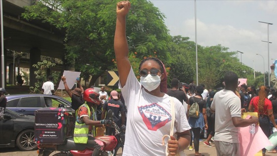 Nijerya'da 'polis vahşetine' karşı gösteriler sürüyor