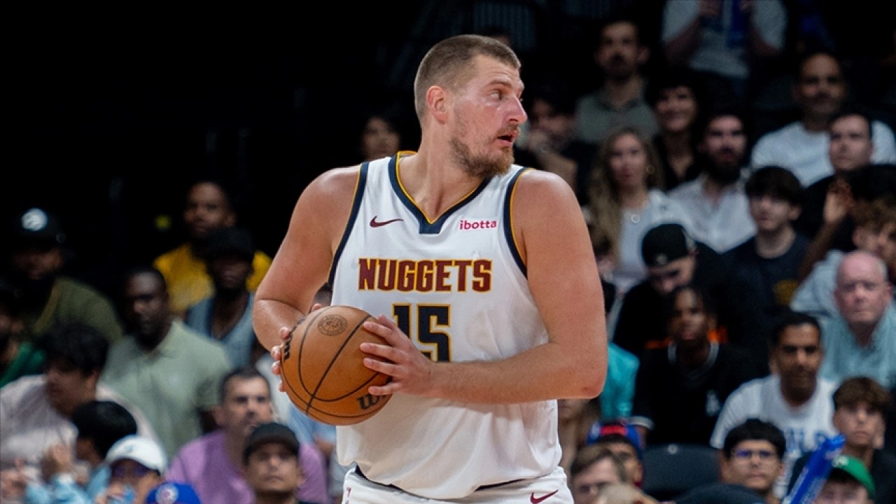 Nikola Jokic, NBA'de tarihi sezonun eşiğinde