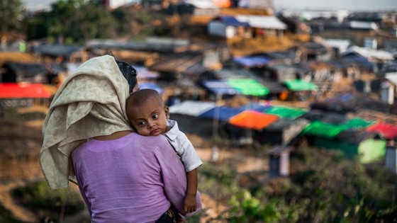 Nobel Ödüllü kadınlar Arakanlı Müslümanlar için Bangladeş'te