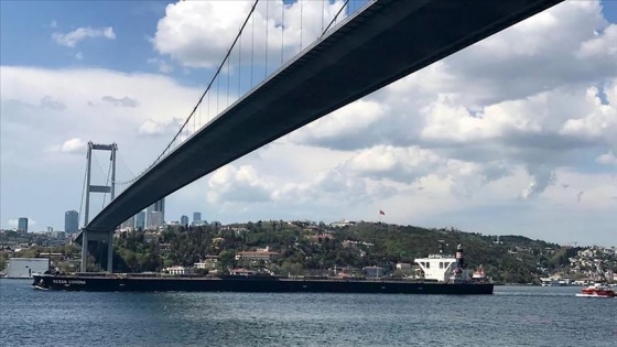 'Ocean Corona' İstanbul Boğazı geçişini tamamladı