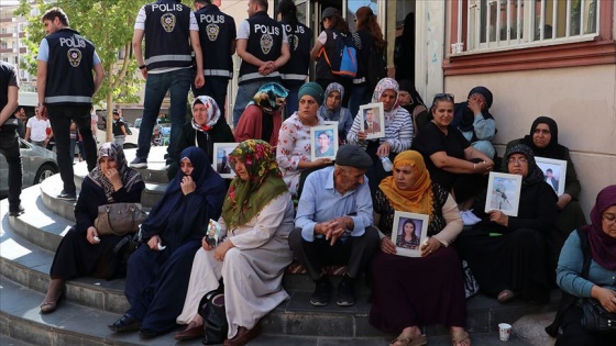 'Oğlumun ya cenazesini istiyorum ya da haber almak istiyorum'