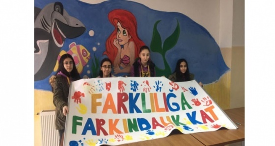 Öğrencilerden ‘Farklılığa Farkındalık Kat’ projesi