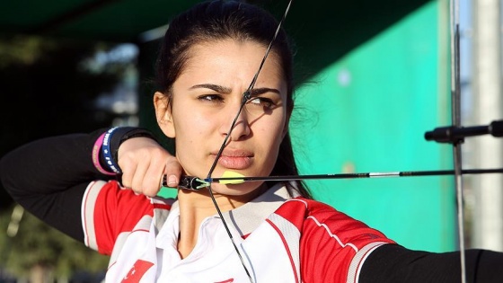 Okçulukta Gizem Elmaağaçlı'dan bronz madalya