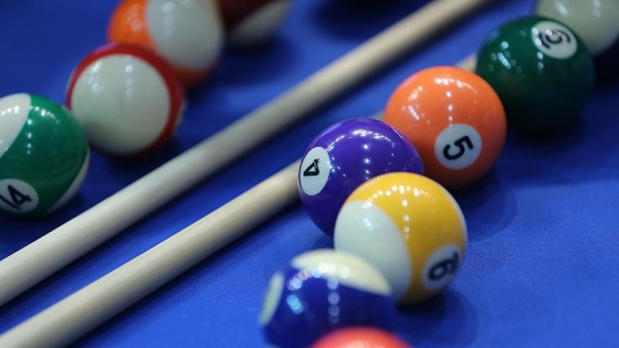 Okul 'astıran' bilardo ders oldu