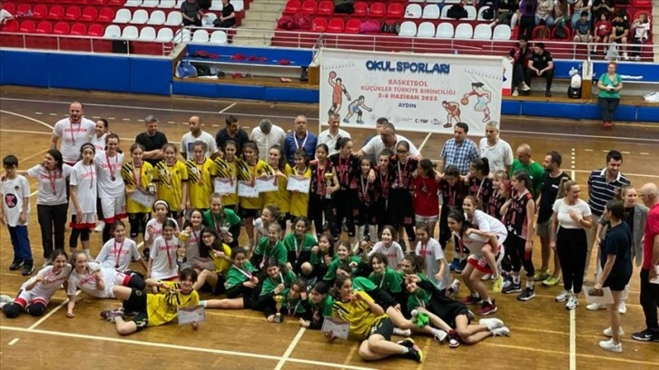 Okullar Arası Basketbol Küçükler Türkiye Birinciliği'nde kupalar sahiplerini buldu