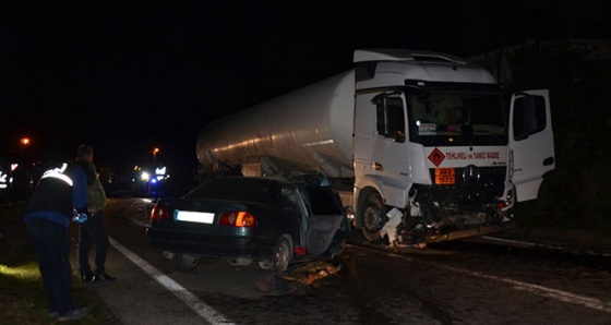 Ordu’da akaryakıt yüklü tanker ile otomobil çapıştı: 1 ölü